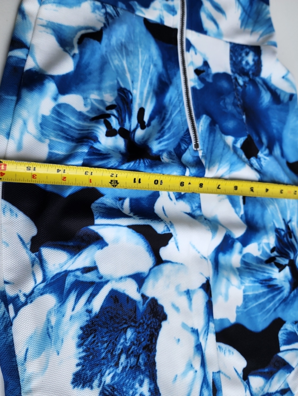 NWT Lulus Womens Budding Up Blue Floral Print Bodycon Dress  Deep V-Neck Sz S - Picture 6 of 16